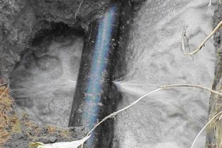 Leaking water pipe image