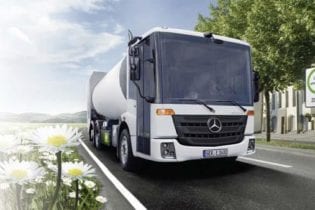 Mercedes-Benz truck image