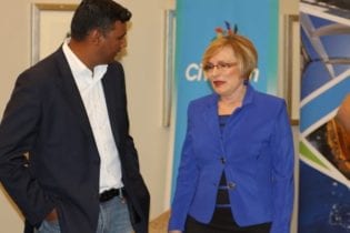 Manglin Pillay and Helen Zille image