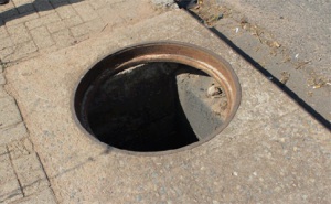 Manhole cover