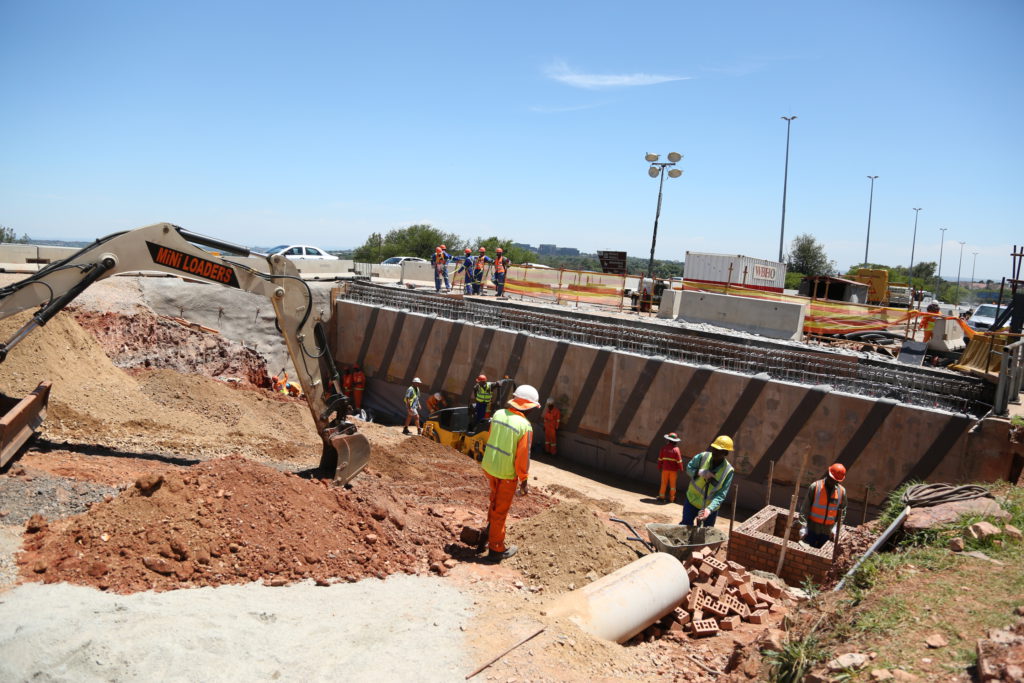 Work underway on the M1 Federation Bridge 