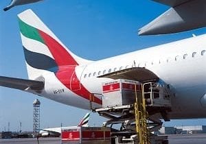 Emirates-SkyCargo-loading