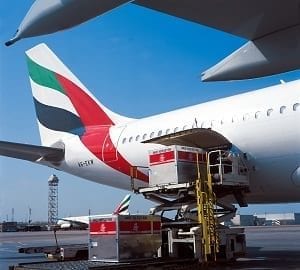 Emirates-SkyCargo-loading