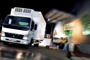 FUSO Canter image