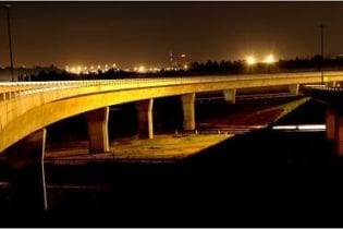 Freeway at night image