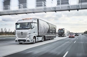 European Truck Platooning Challenge, connected vehicles, autonomous trucks, truck platoon,