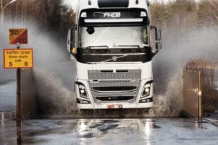 Volvo FH series truck image