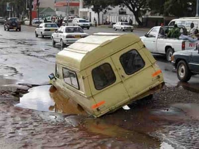 Bad Zimabwe road