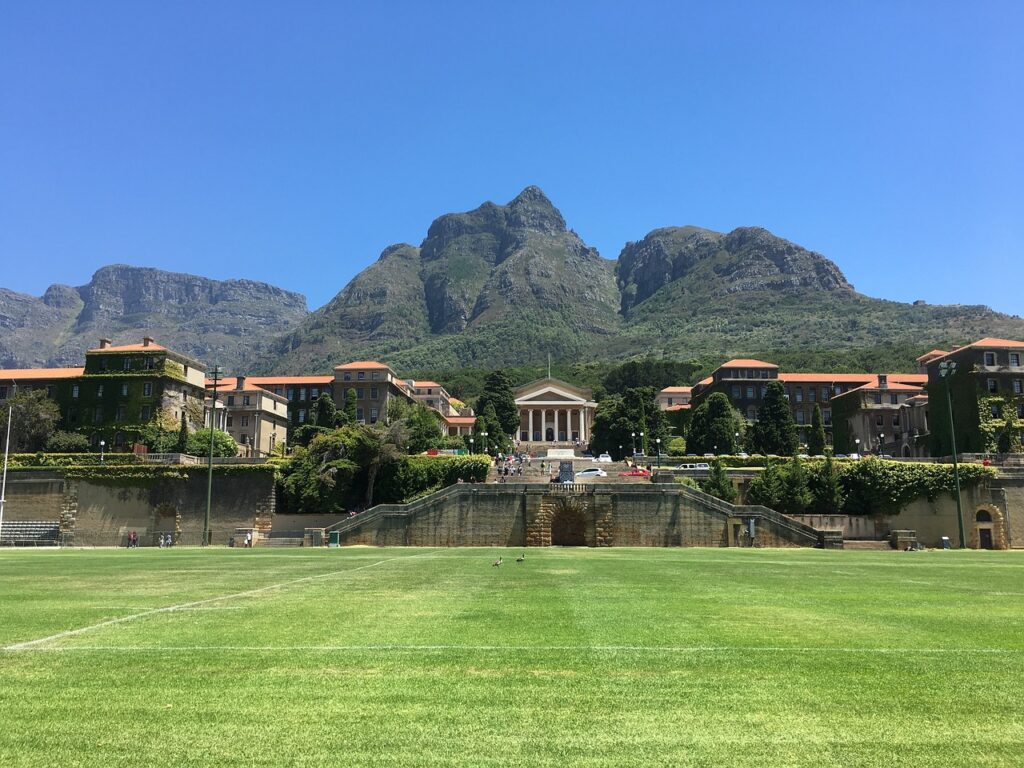 from https://pixabay.com/photos/university-of-cape-town-uct-1665400/