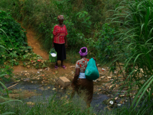 African women access to water