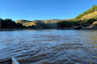 Most patients, workers, and visitors need to cross the Senqu or Orange River by boat or 4x4 only