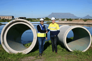 Councillor Zahid Badroodien, the City’s Mayoral Committee Member for Water and Sanitation, with Dean McPherson, Minister of Public Works