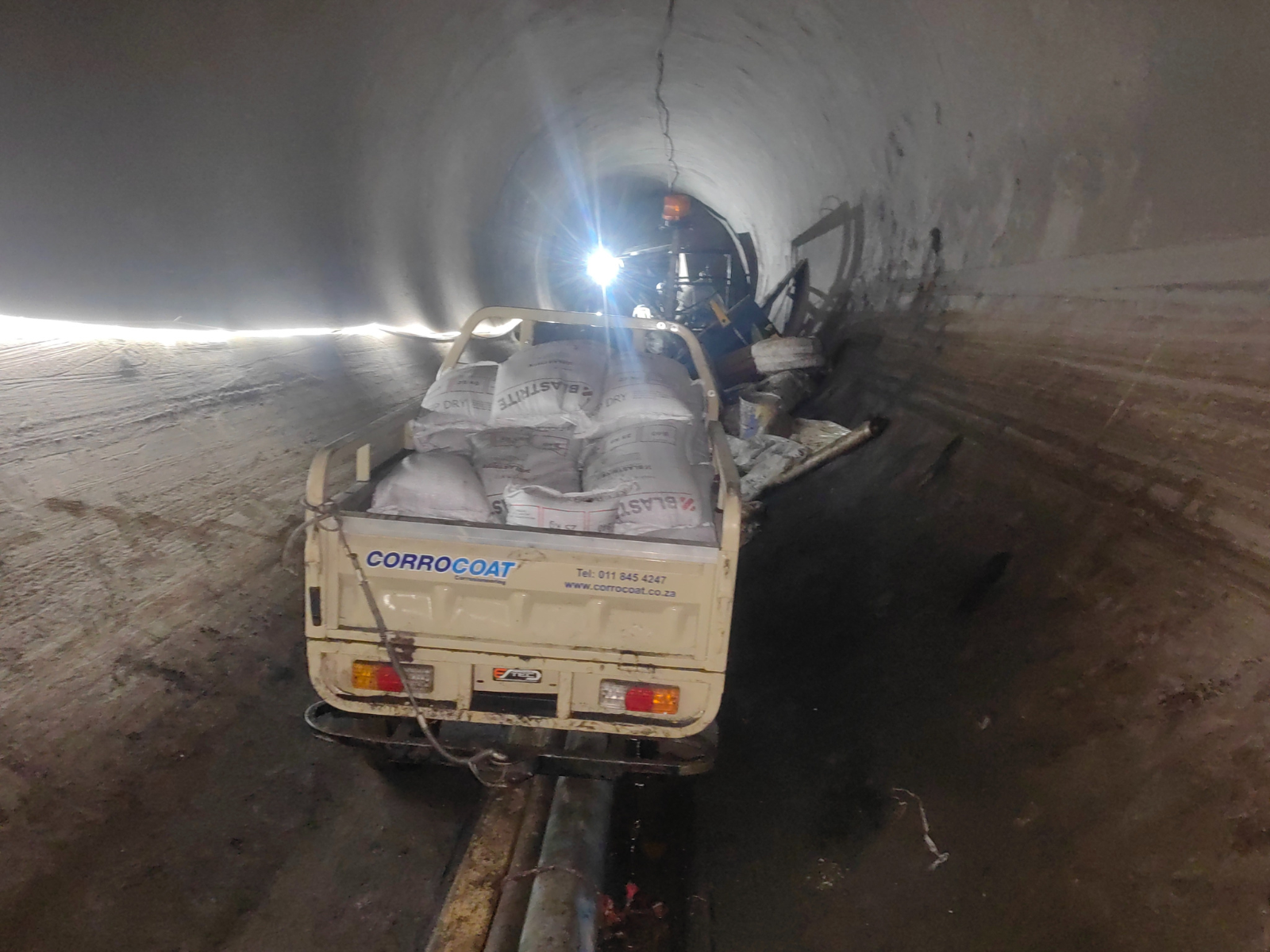 Corrocoat tunnel maintenance material offload