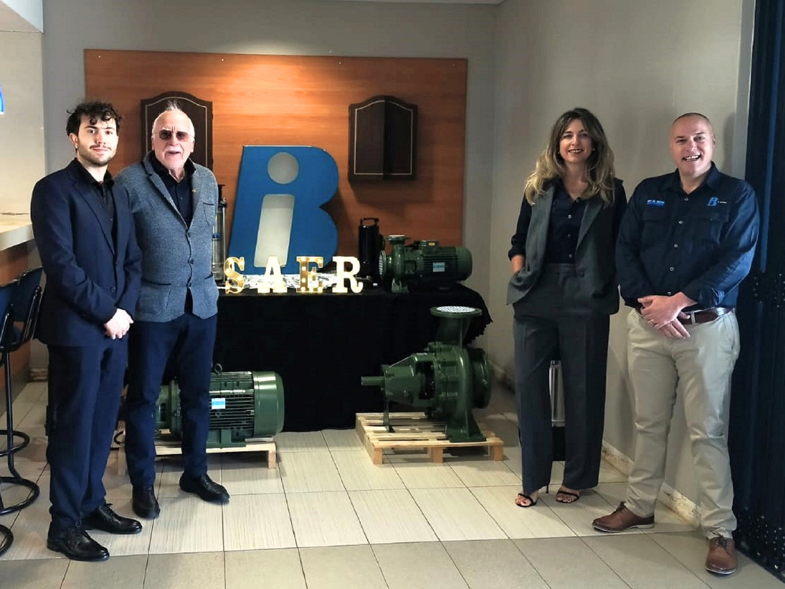 Davide Verona, Fabio Marcaccioli & Ilaria Favella - SAER with Robert Sillis - Bi