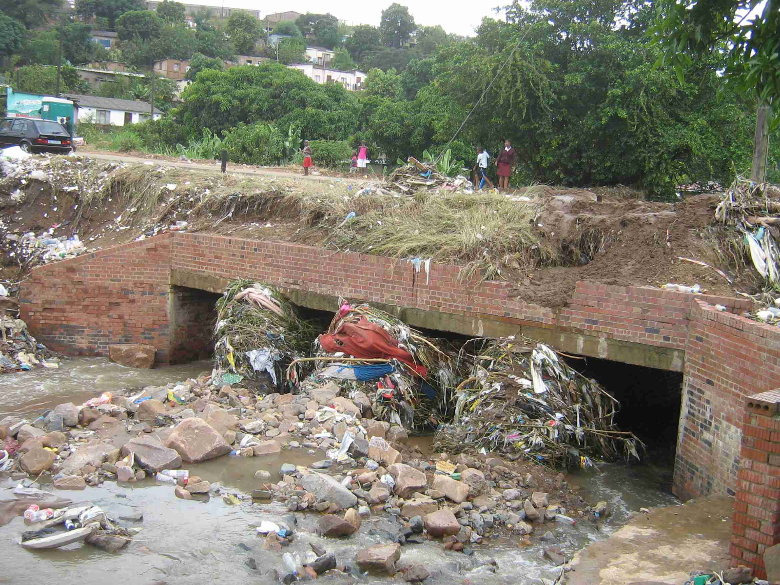 Flooding management for stormwater