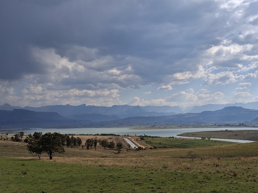 Woodstock Dam with the Tugela-Vaal canal