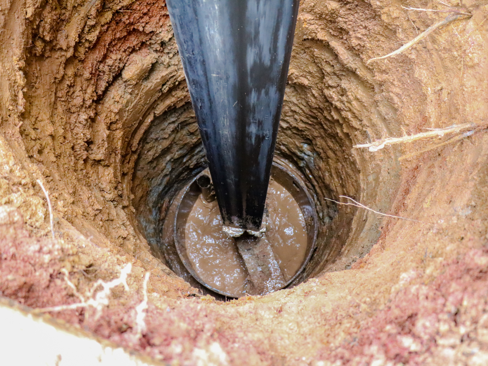 borehole drilling water with a pipeline