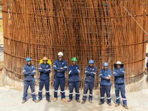 Team building the Goudrand water tower
