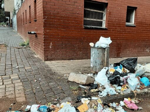 Rubbish piled up in Johannesburg road