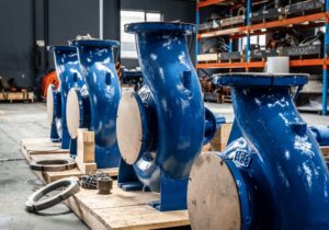 APE Pumps blue sprayed pumps