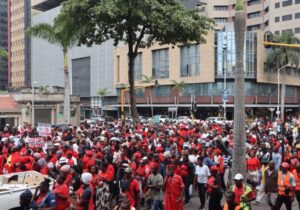 800 supporters of Abahlali baseMjondolo marched in Durban