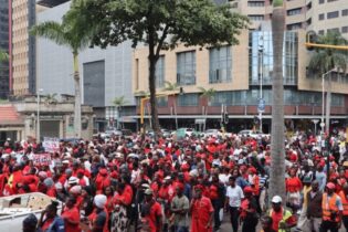 800 supporters of Abahlali baseMjondolo marched in Durban