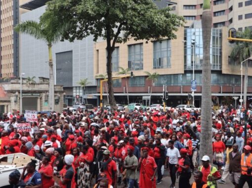 800 supporters of Abahlali baseMjondolo marched in Durban