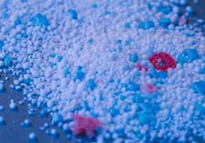 Polystyrene balls for recycling