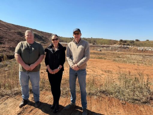 Nicolle de Bruyn of IWMSA at Mooiplaats landfill and recycling facility