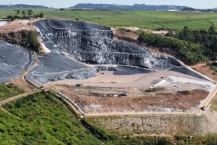 Temporary capping system installed in a landfill