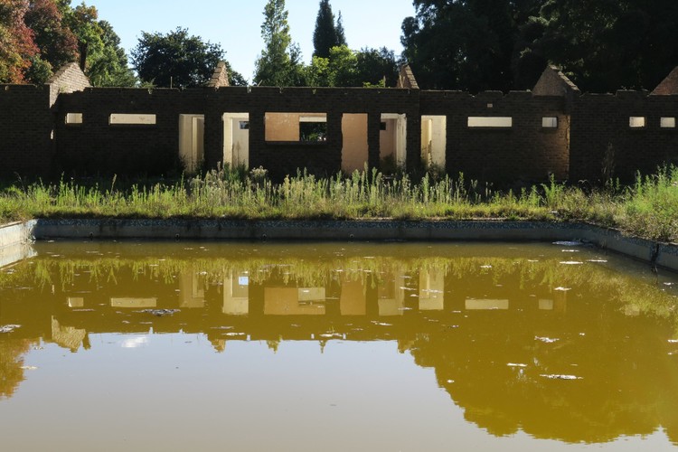 The municipal pool in Emakhazeni