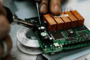 e-waste refurbishment with eWASA for computer chip