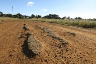 makhazeni town’s industrial area road washed away