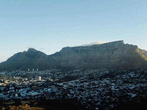 Cape Town table mountain view of properties