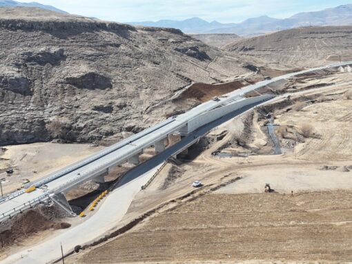 Khubelu and Mabunyaneng Bridges