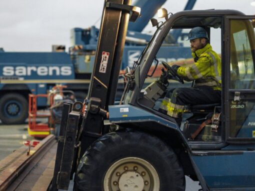 Sarens material handing equipment - forklift