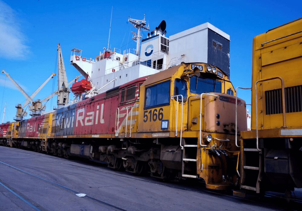 Traxtion Wabtec C28 locomotives for railway