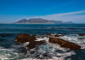 Cape_Town_and_mountains_from_public_viewpoint_on_Robben_Island