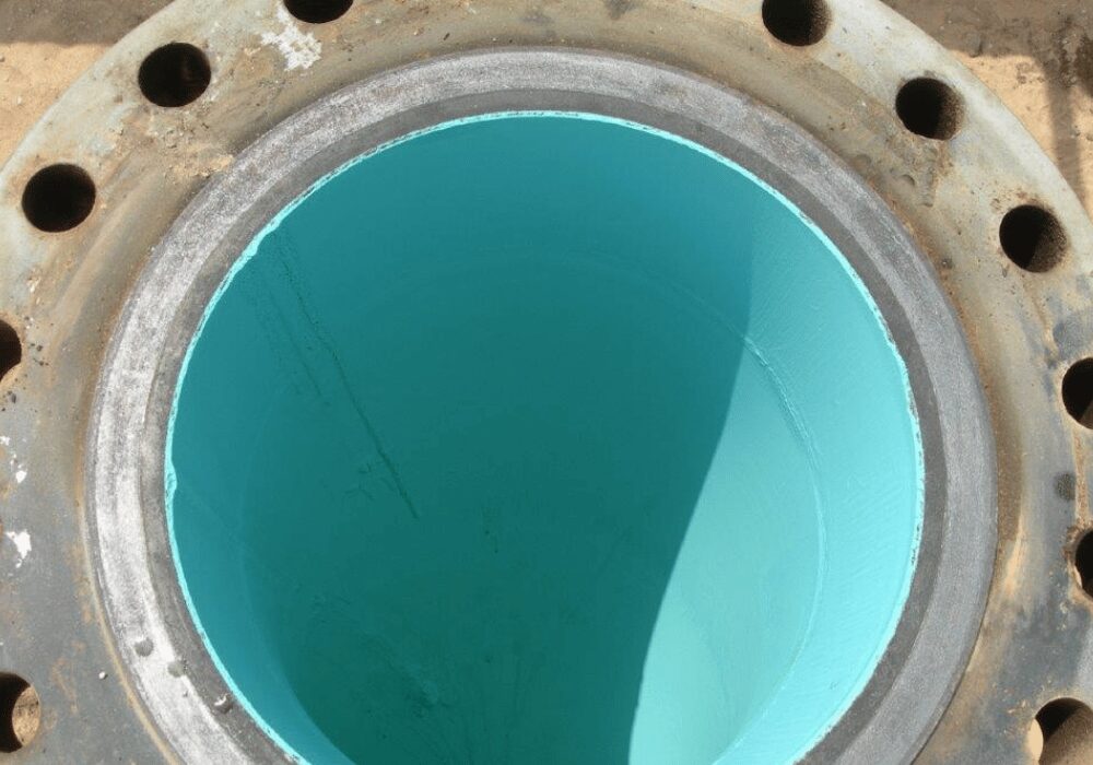 Internally coated pipeline by pigging spool flange inspection
