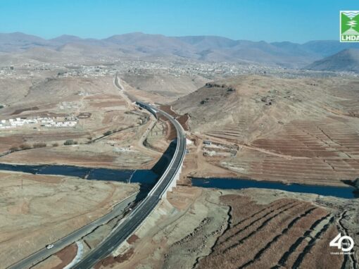 Khubelu and Mabuyaneng Bridge over water