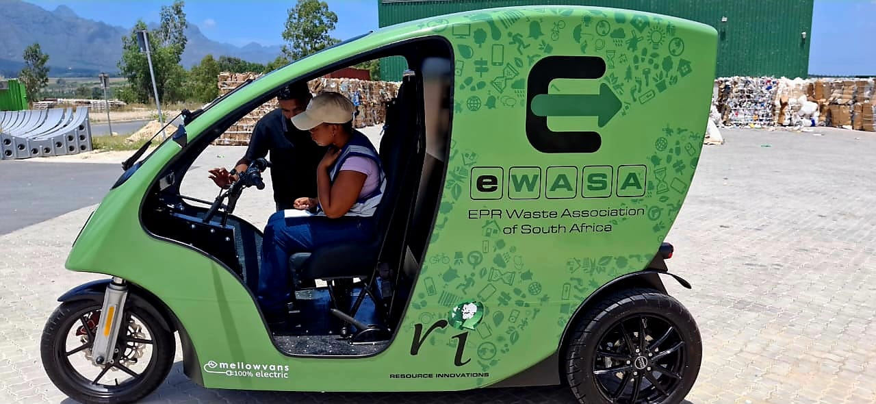 eWASA electric car side view