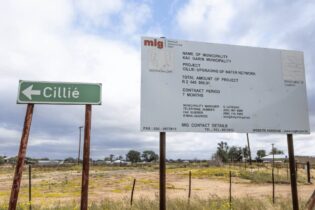 Cillié, a town outside of Kakamas, under the Kai !Garib Municipality, has signs up indicating that its water supply systems are being upgraded