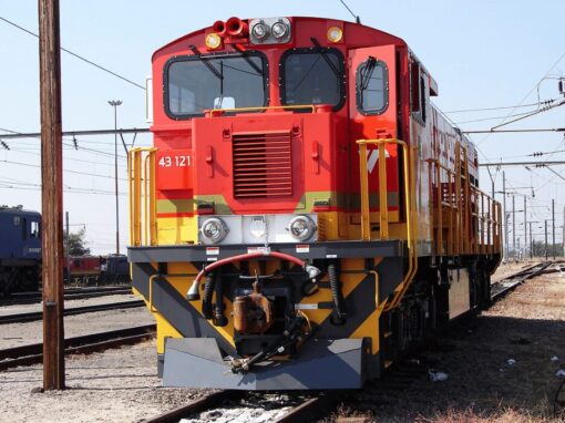 Transnet locomotive South African Class 43-000 train