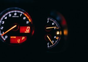 fuel gauge to empty on a car