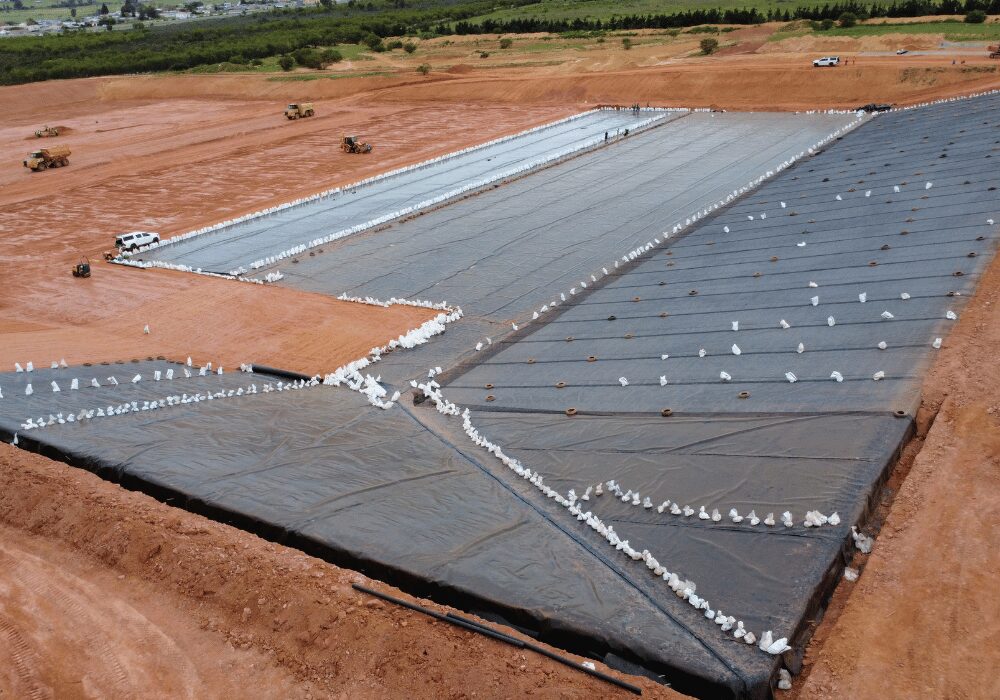 geomembranes supporting excavated land and soil
